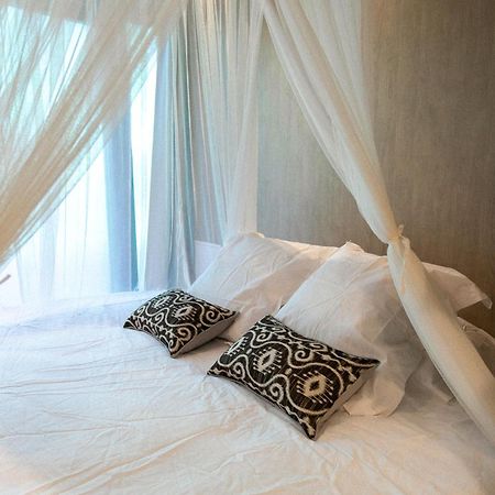 Bali Serenity Balneo Et Lit Rond Lagnieu Exteriör bild